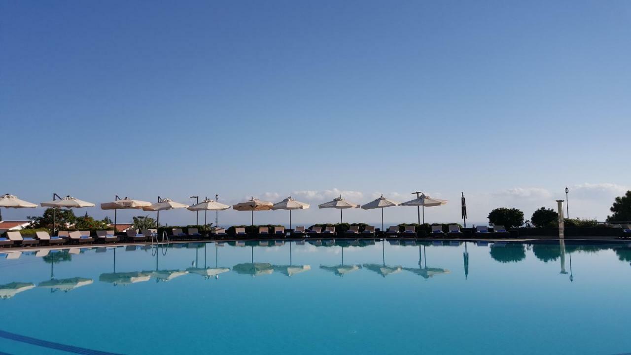 Malpas Hotel Agios Epiktitos Luaran gambar