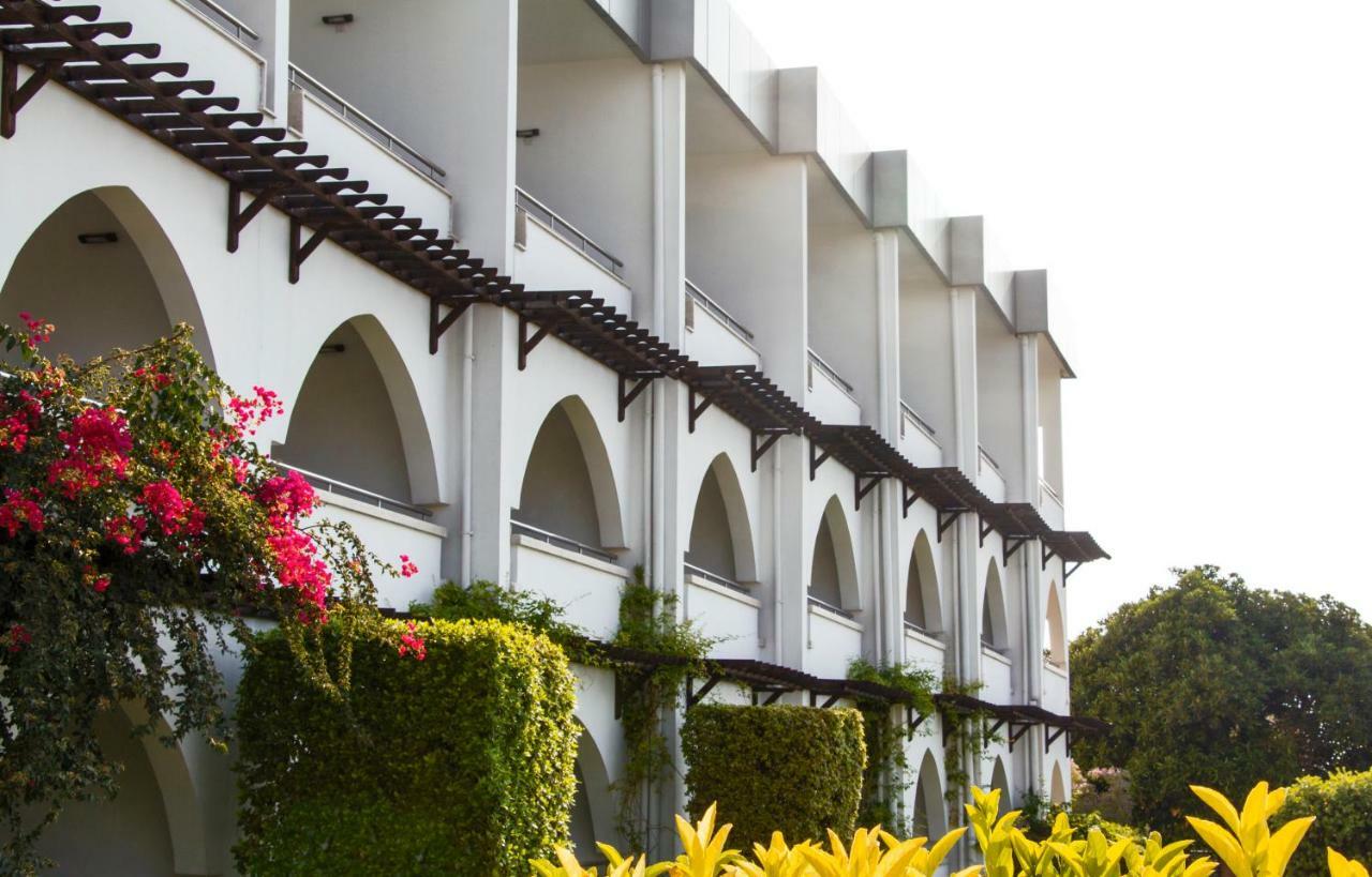 Malpas Hotel Agios Epiktitos Luaran gambar