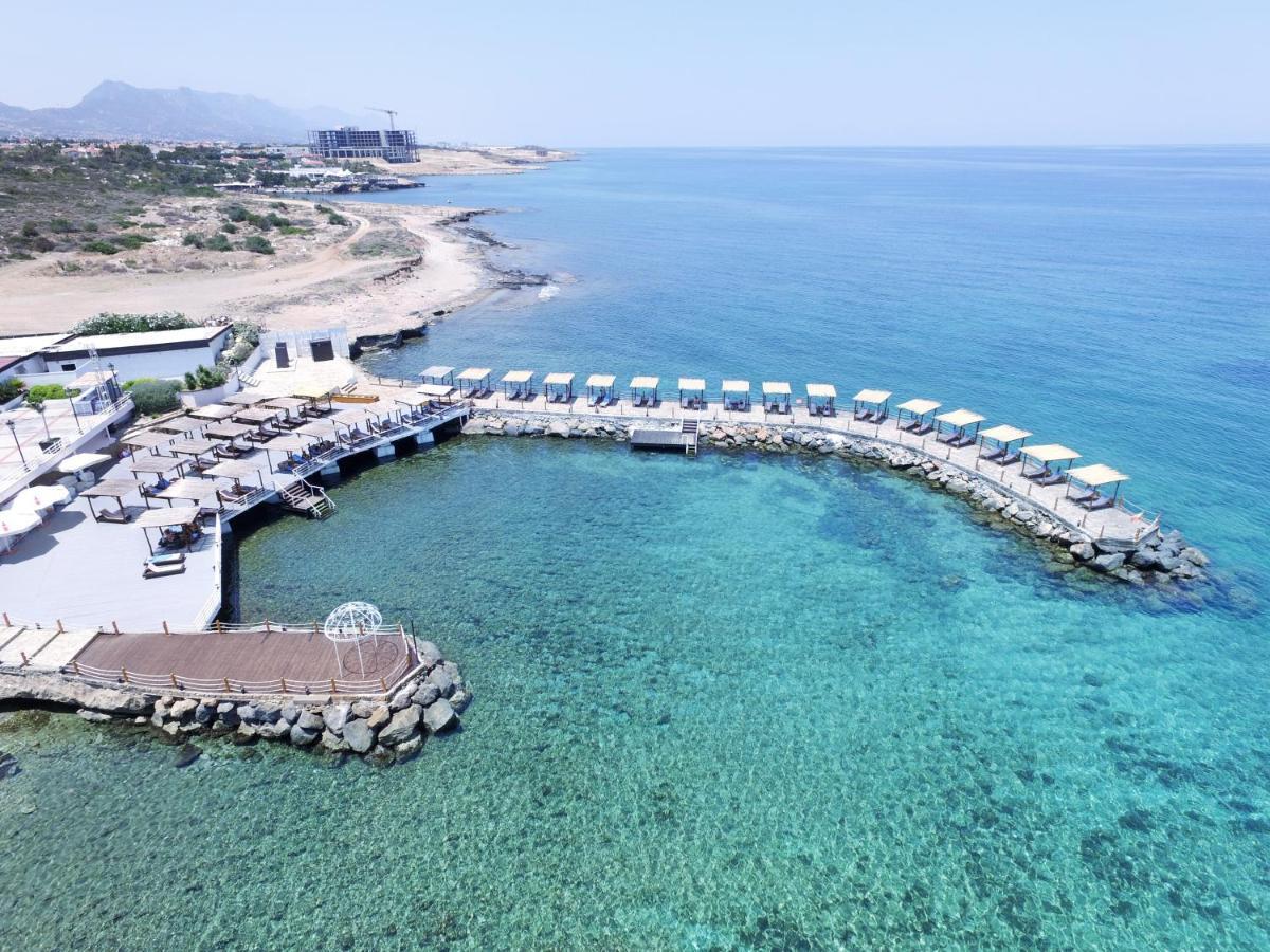 Malpas Hotel Agios Epiktitos Luaran gambar